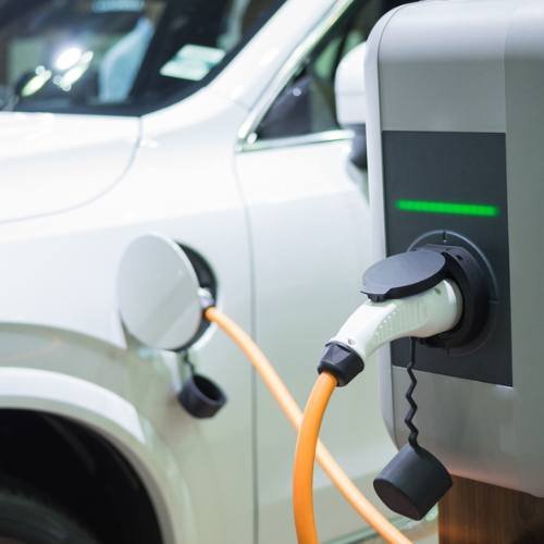 instalação tomadas elétricas para carregamento de carros elétricos